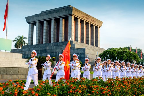1D_HANOI’S HISTORICAL AND REVOLUTIONARY JOURNEY