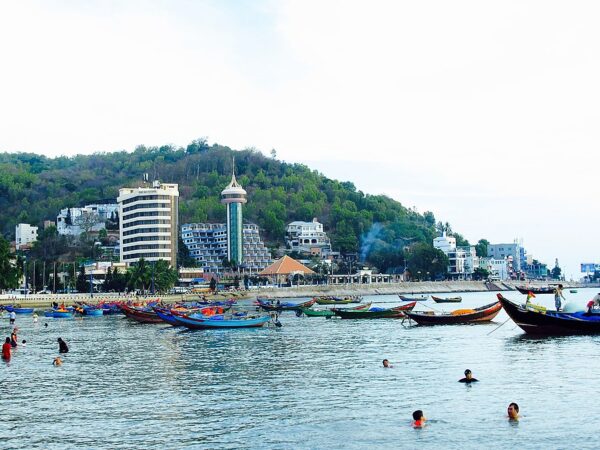 1D_ VUNG TAU BEACH ESCAPE